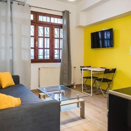 Yellow Geranium Apartman Szaloniki Kültér fotó